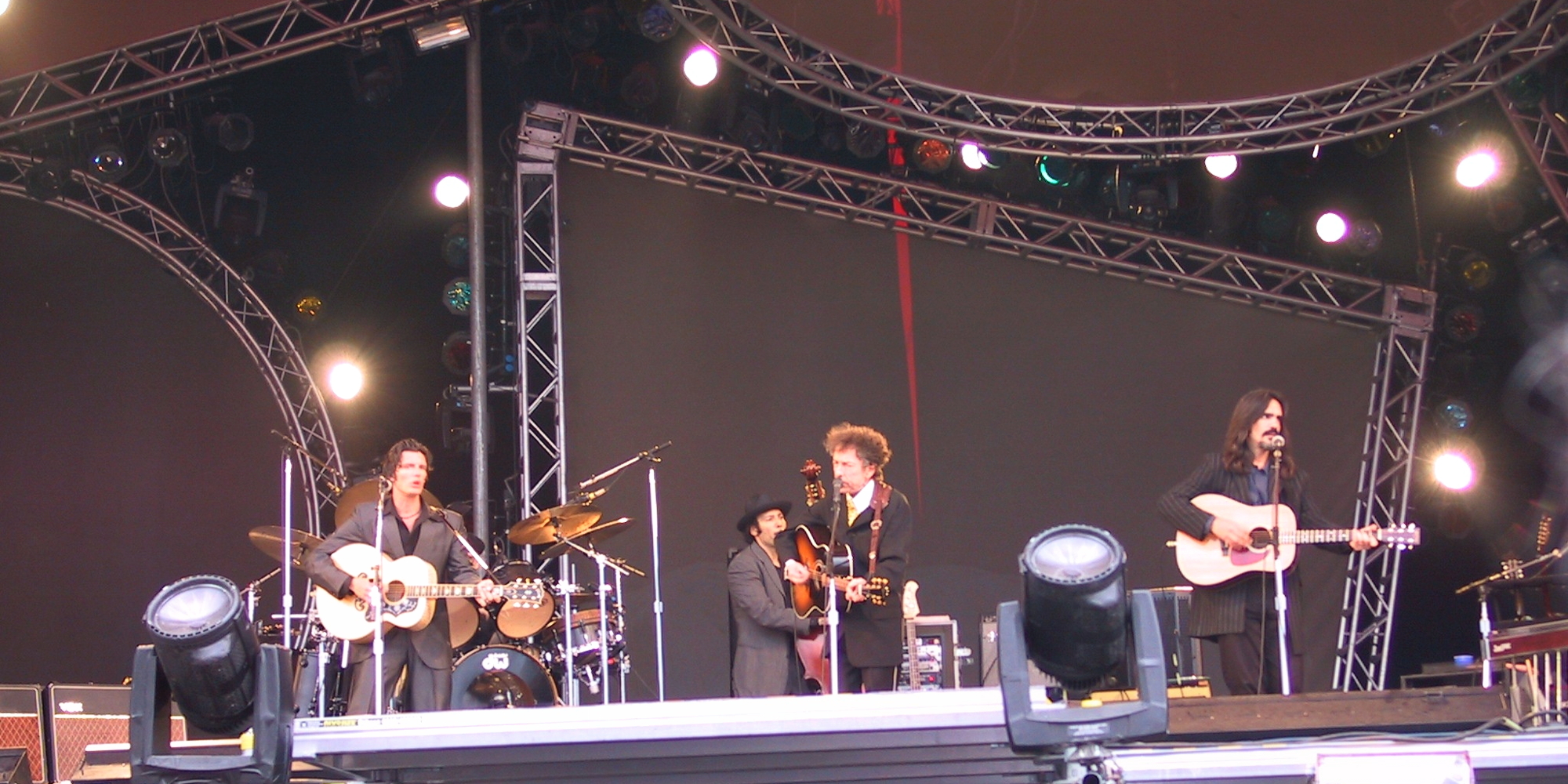 BobDylan2001-06-30RoskildeFestivalDenmark (2).jpg